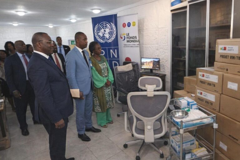 VIH-TB : 180 000 $ d’équipements pour 39 sites