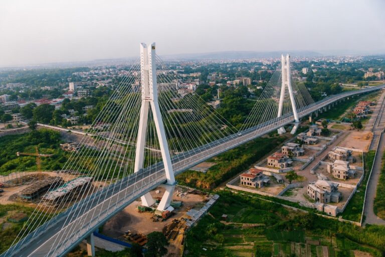Pont Maluku : les deux Congo scellent l’accord